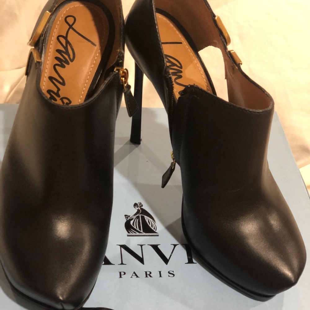 Lanvin leather ankle boot with gold accent